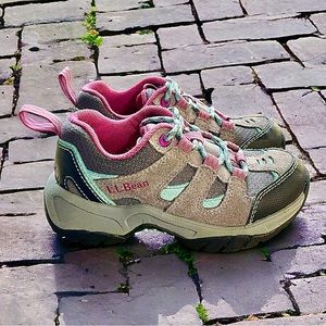Girls L.L. Bean Trail Model Hiker Low Water Resistant Hiking Sneakers EUC Sz 12